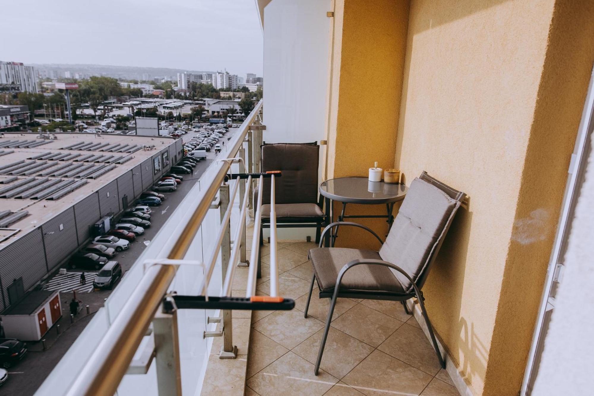 Dina Lux Iasi Apartment Esterno foto